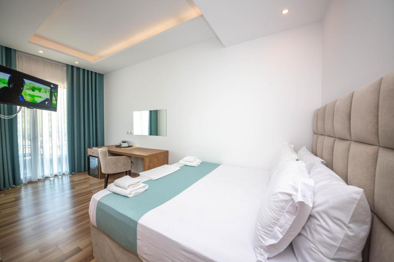 Bianco Hotel Εξαμίλιο Εξωτερικό φωτογραφία