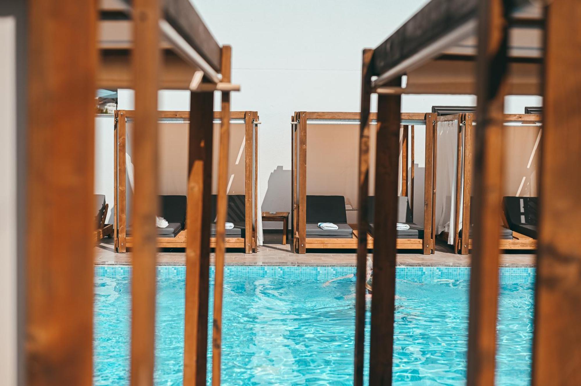 Bianco Hotel Εξαμίλιο Εξωτερικό φωτογραφία