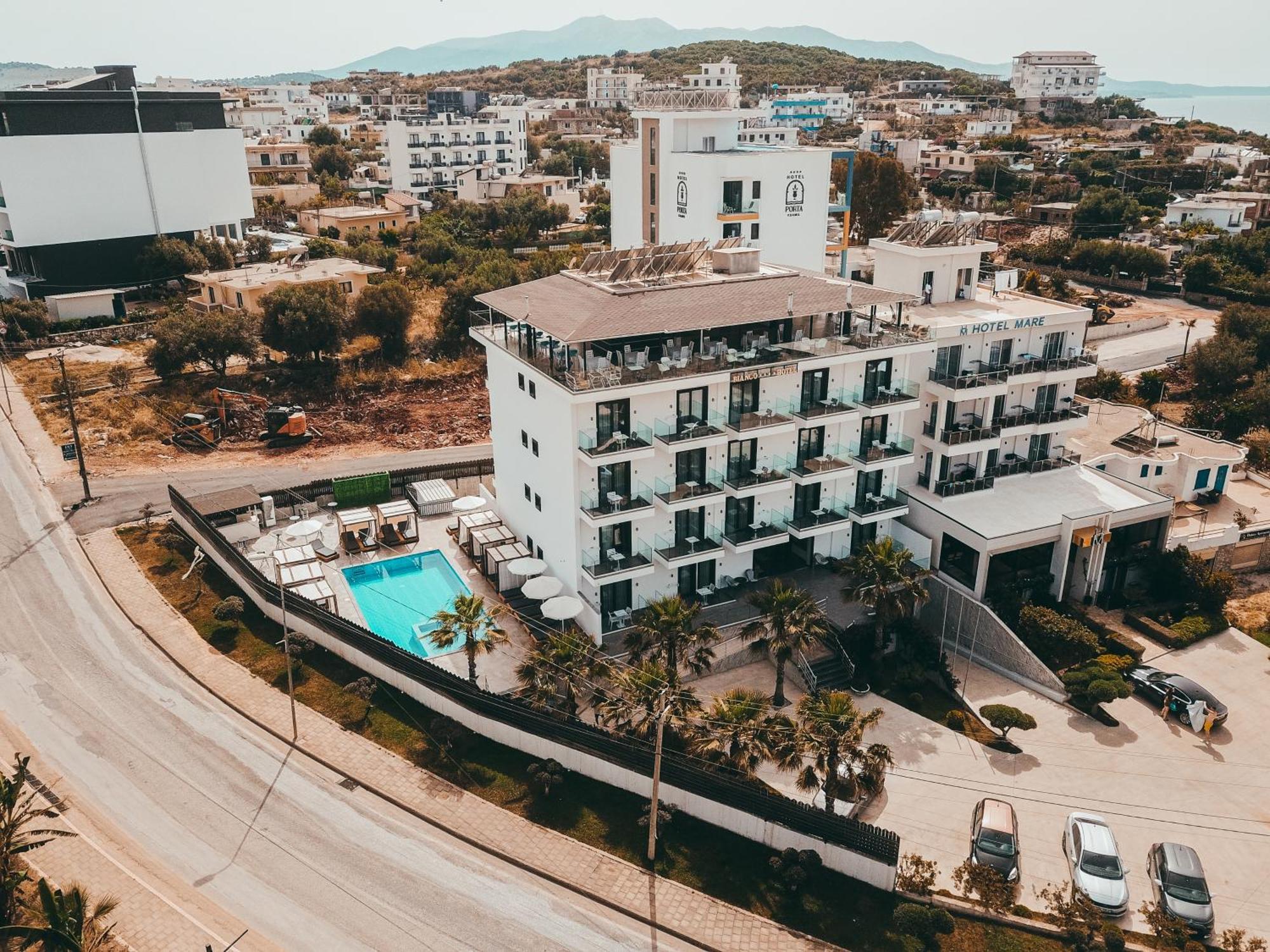 Bianco Hotel Εξαμίλιο Εξωτερικό φωτογραφία