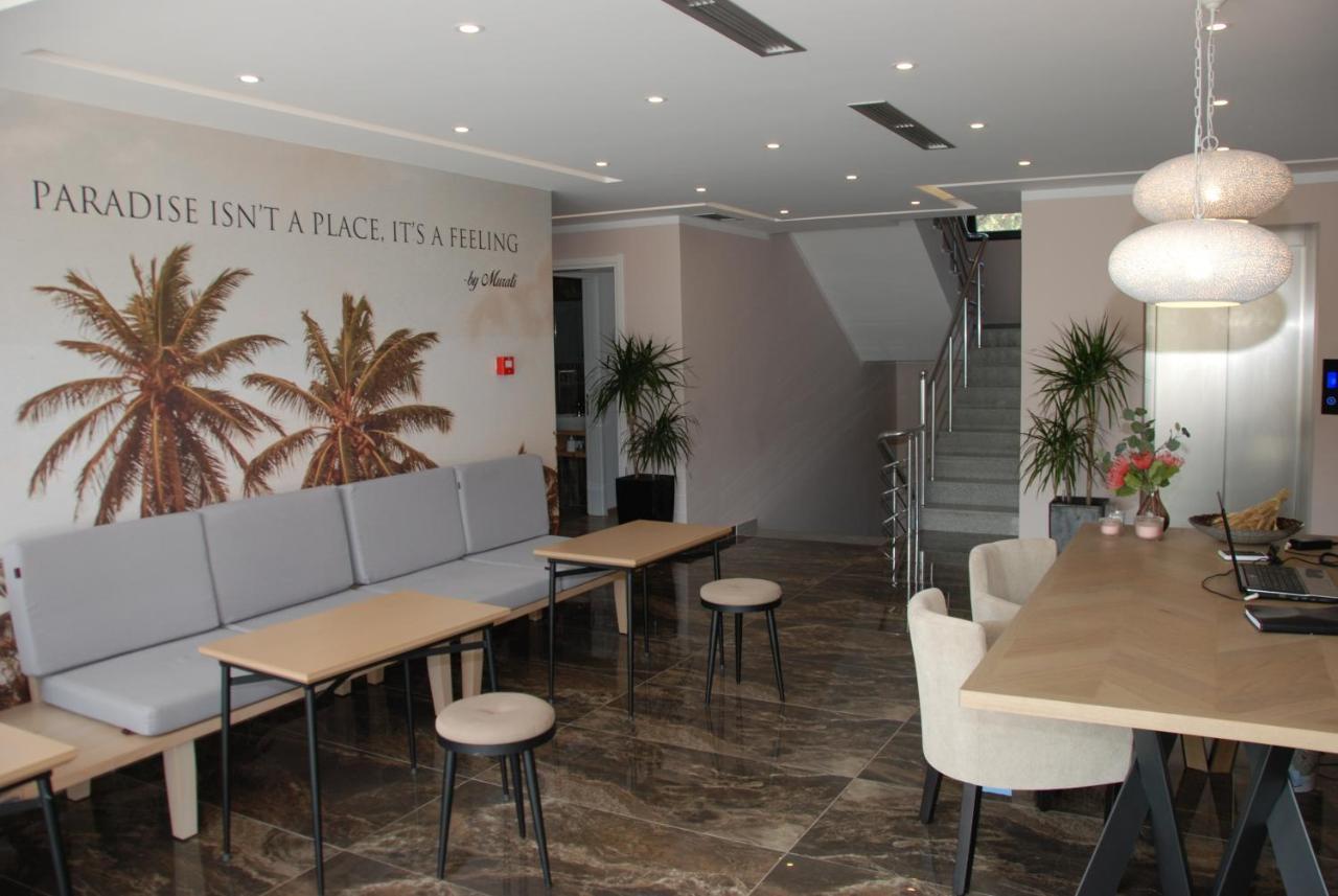 Bianco Hotel Εξαμίλιο Εξωτερικό φωτογραφία